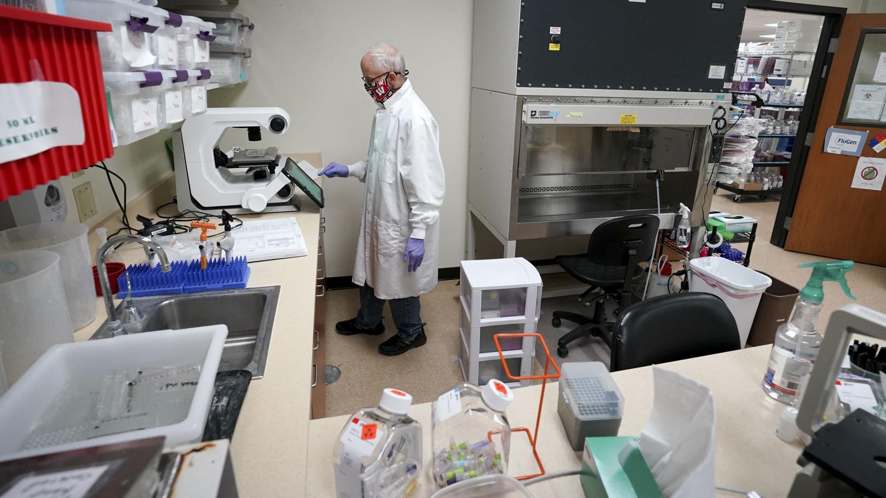 UW lab partners with North Carolina company on COVID-19 vaccine